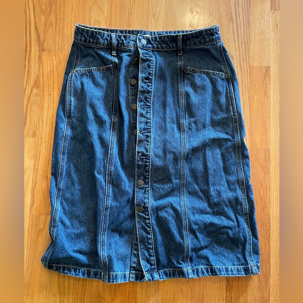 Old Navy Jean Skirt size 10